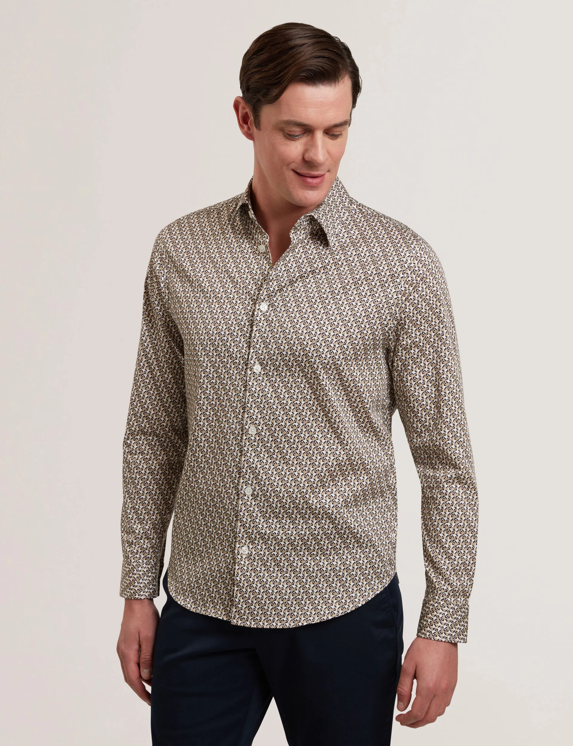 ALPHAIS | BEIGE
