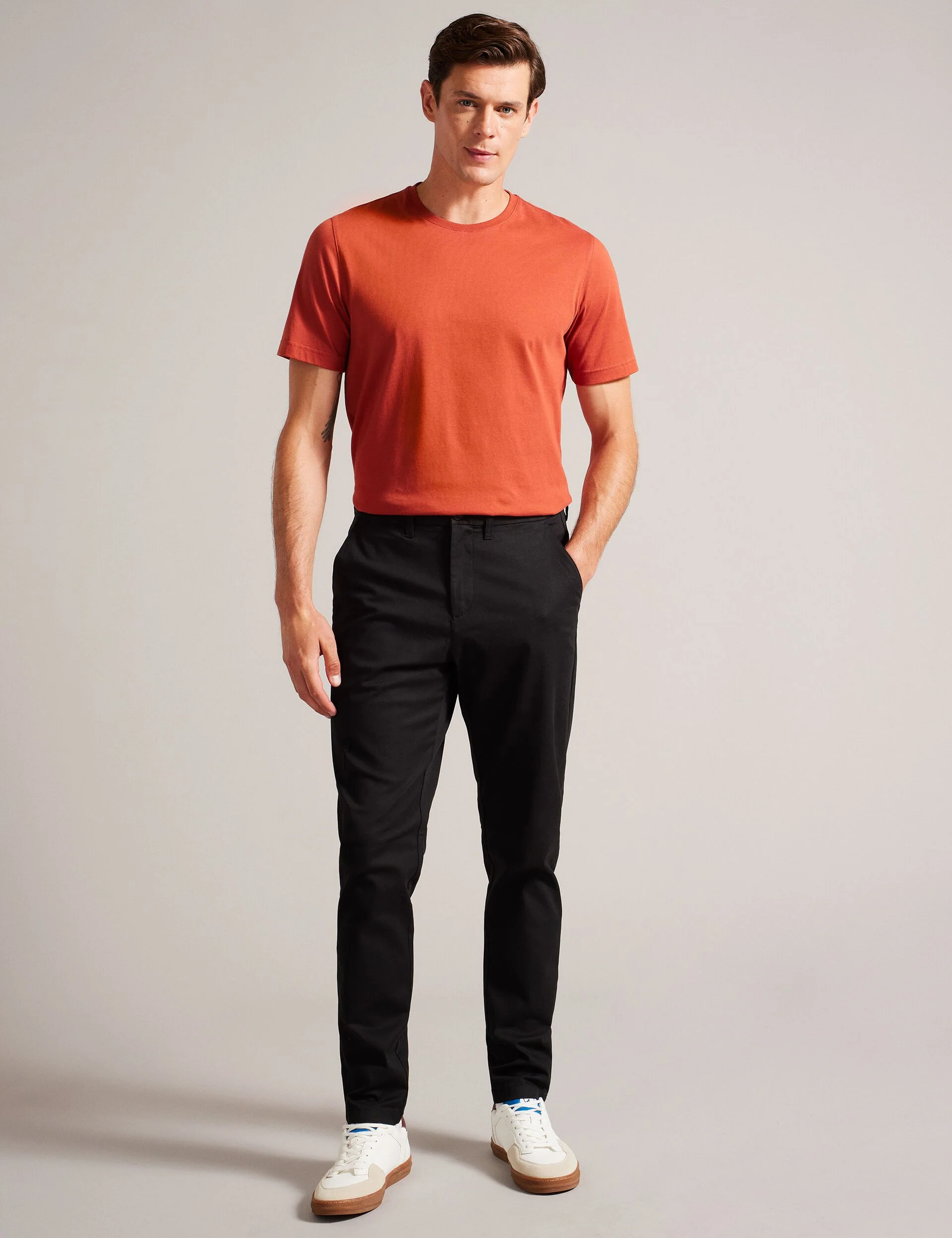 HAYBRN | BLACK