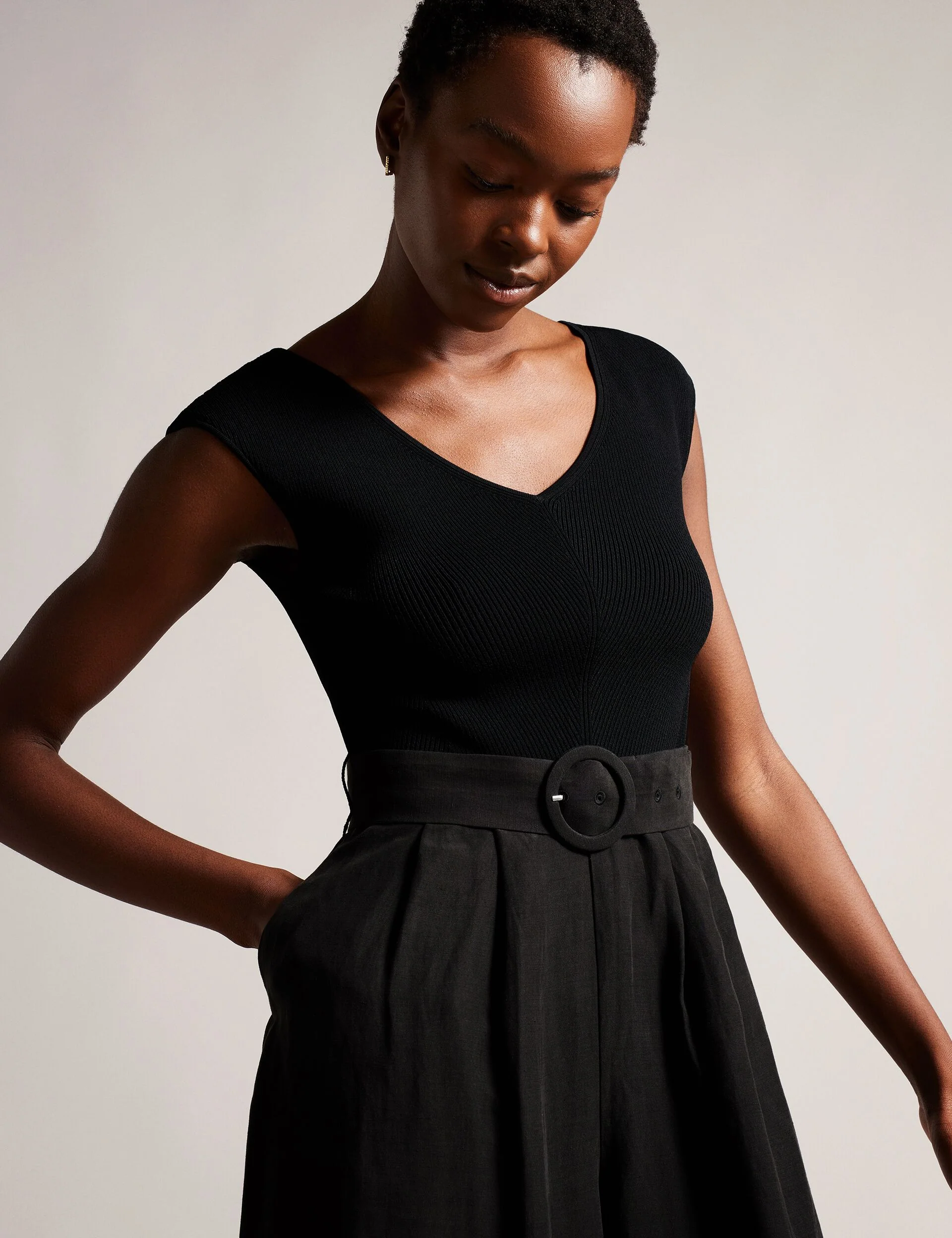 TABBIAA | BLACK