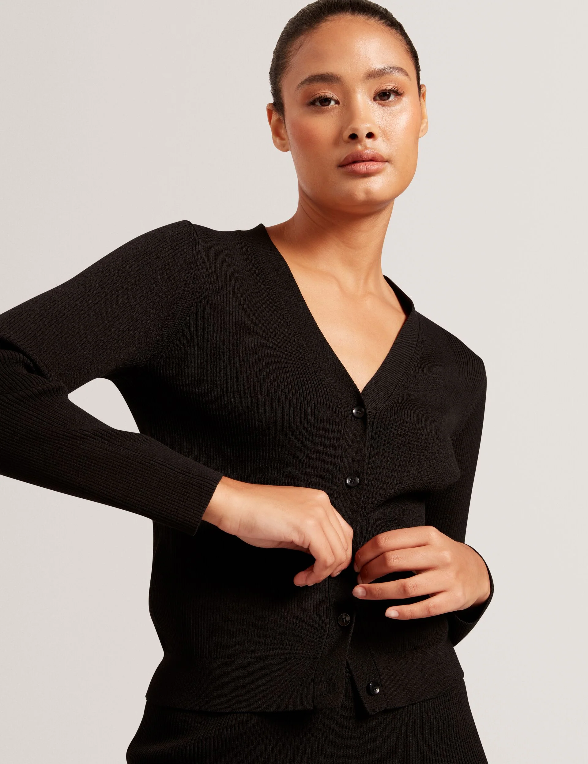 V-NECK CARDIGAN WITH RIB | BLACK